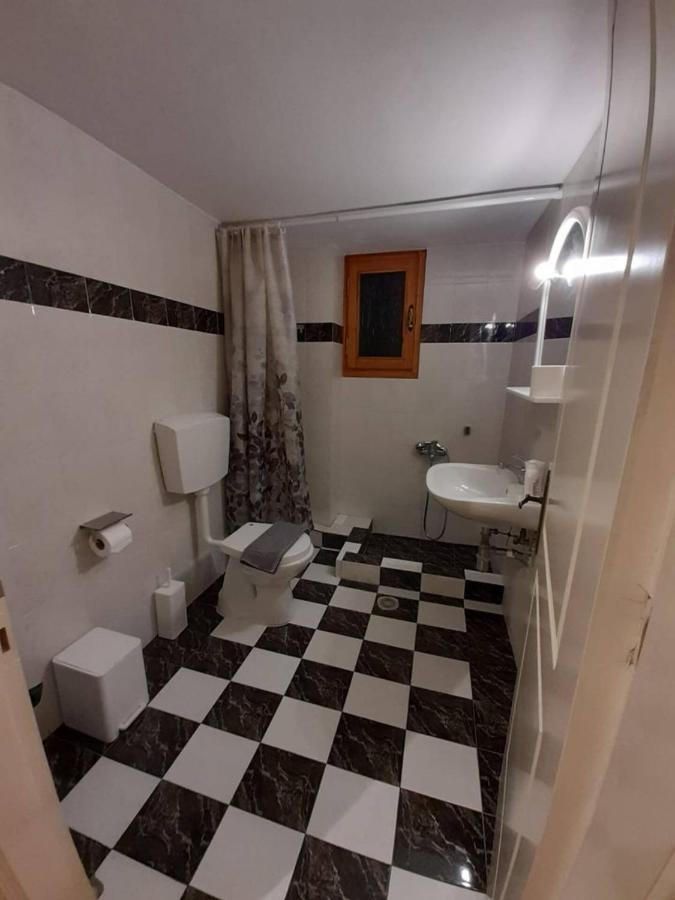 Keramidaki Mini Suites 4 Kalavryta Ngoại thất bức ảnh